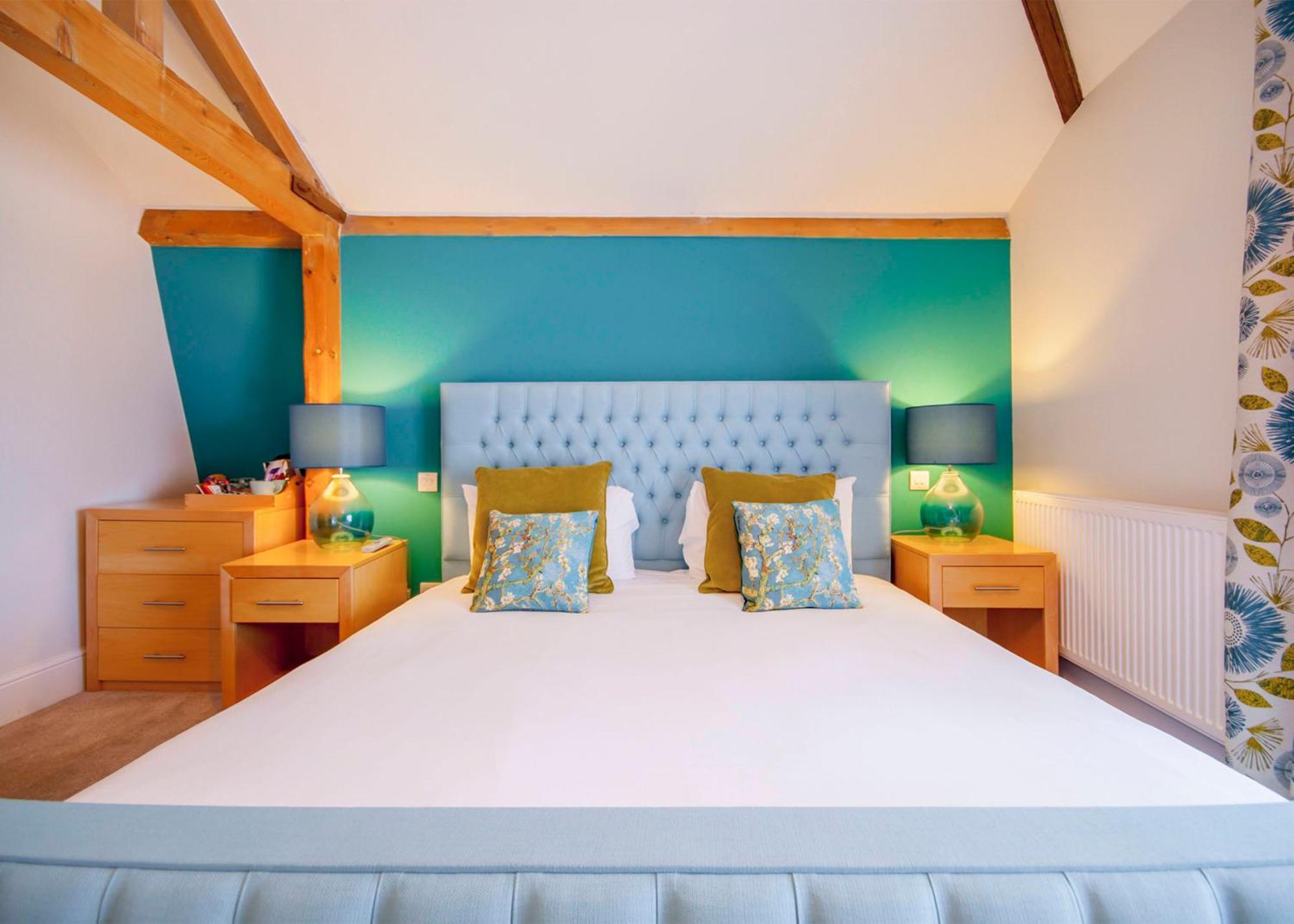The Highworth Hotel سويندون المظهر الخارجي الصورة