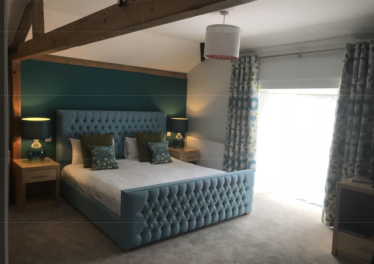 The Highworth Hotel سويندون المظهر الخارجي الصورة